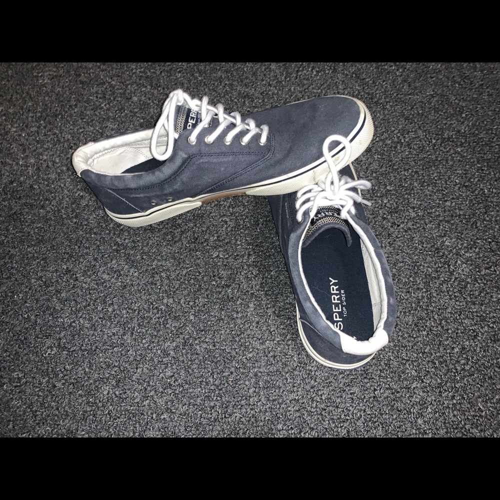 Sperry Halyard Laceless Men’s Shoes